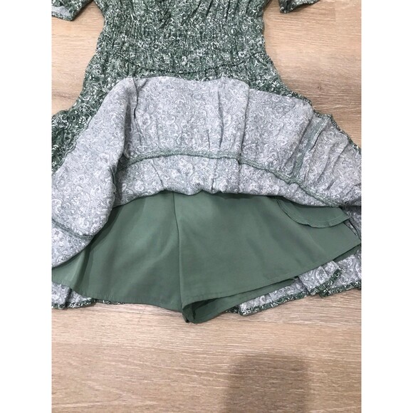 Hollister paisley green dress - Picture 2 of 4